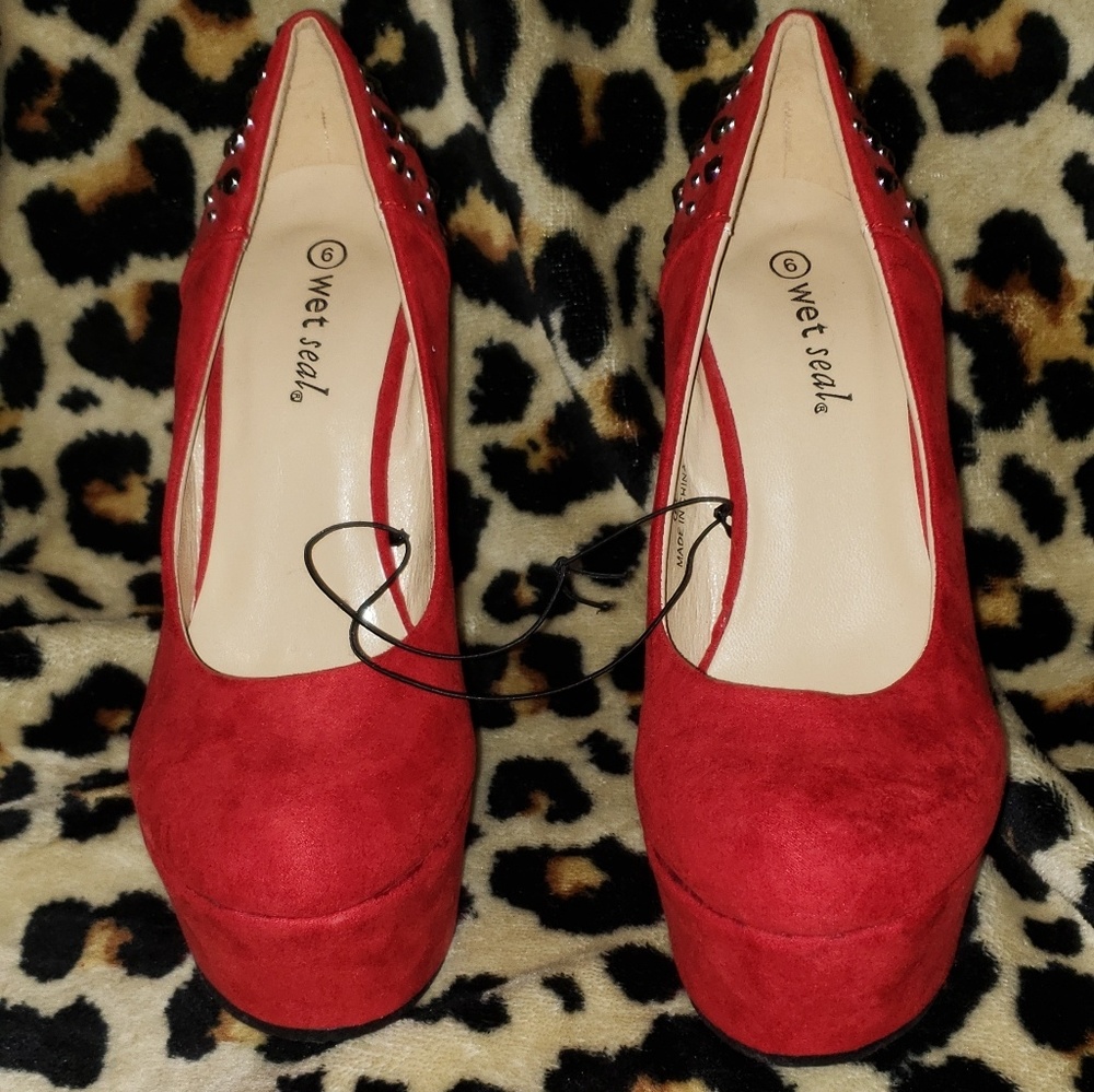 Wet Seal red studded wedges